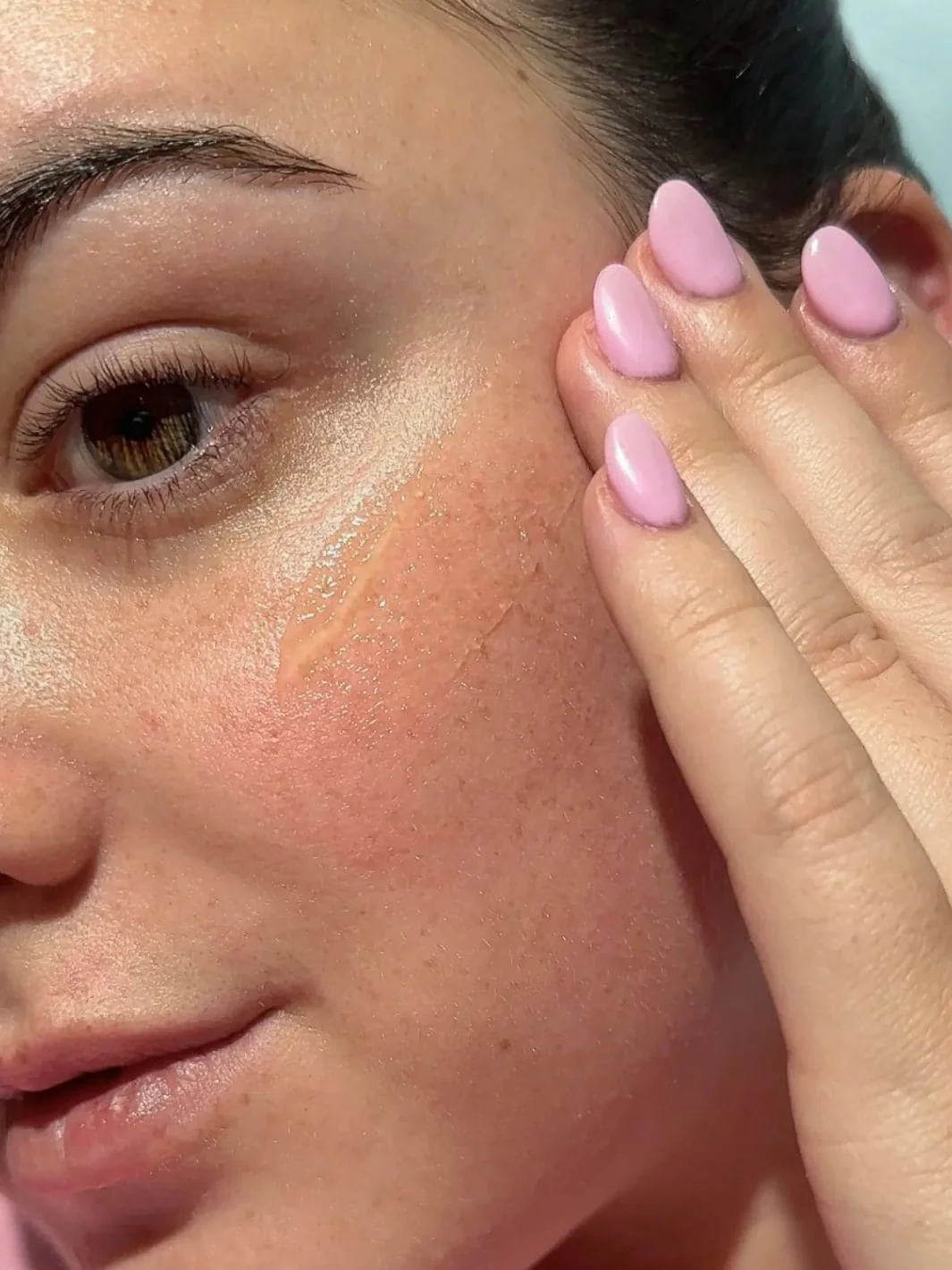 Bask Daily Invisible Gel SPF 40 Sunscreen - Image 7