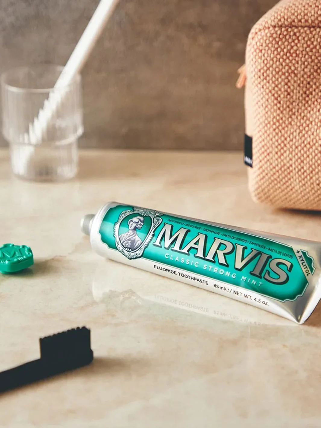 Classic Mint Toothpaste - Image 2