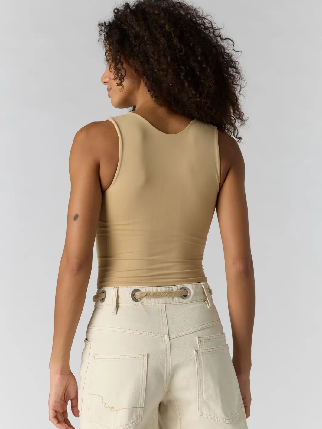 Clean Lines Muscle Cami - Oat Latte - Image 4
