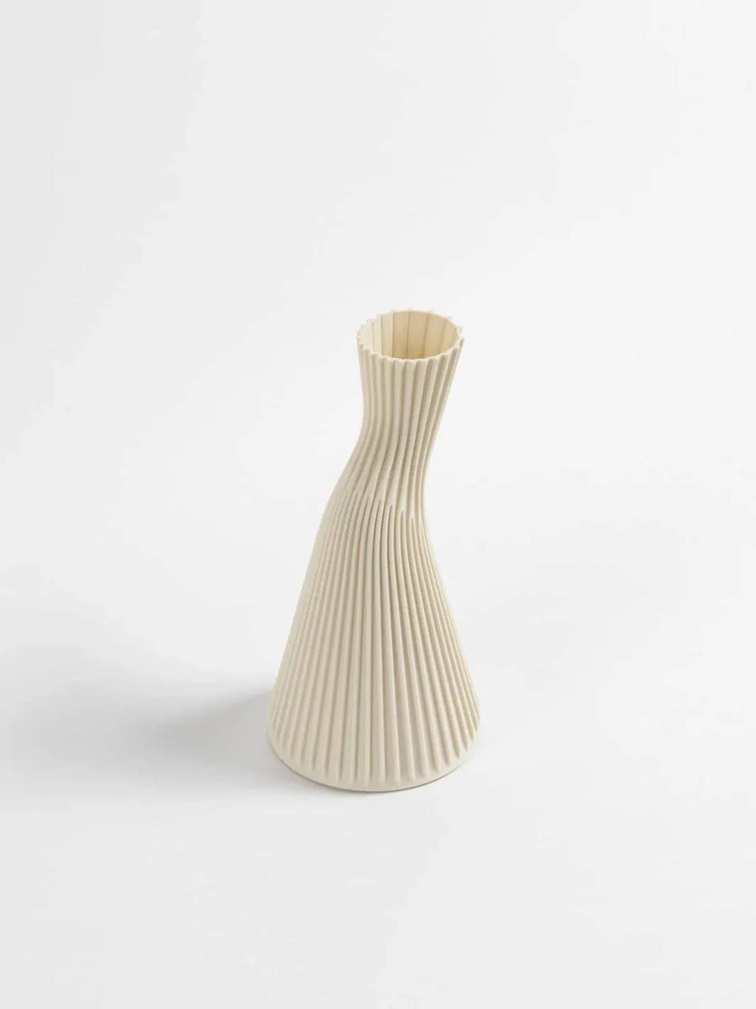 Conan Vase - Eggshell - Image 3