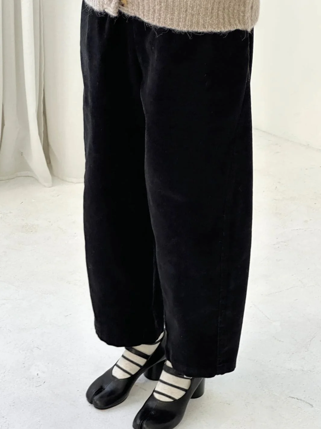 Corduroy Arc Pants - Black - Image 2