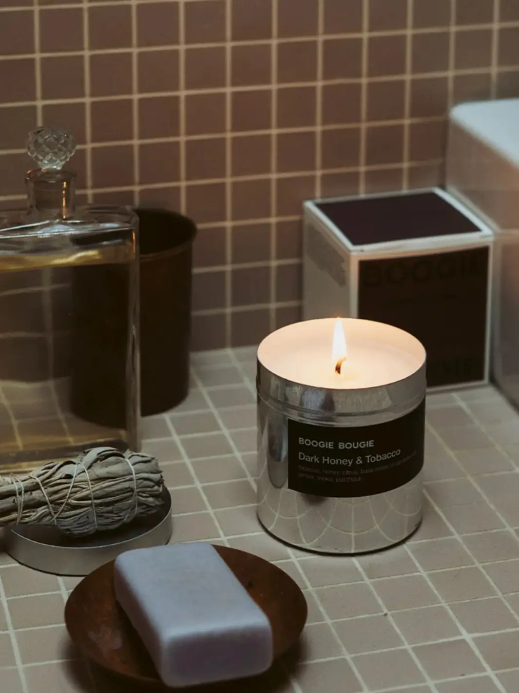 Dark Honey & Tobacco Candle - Image 4