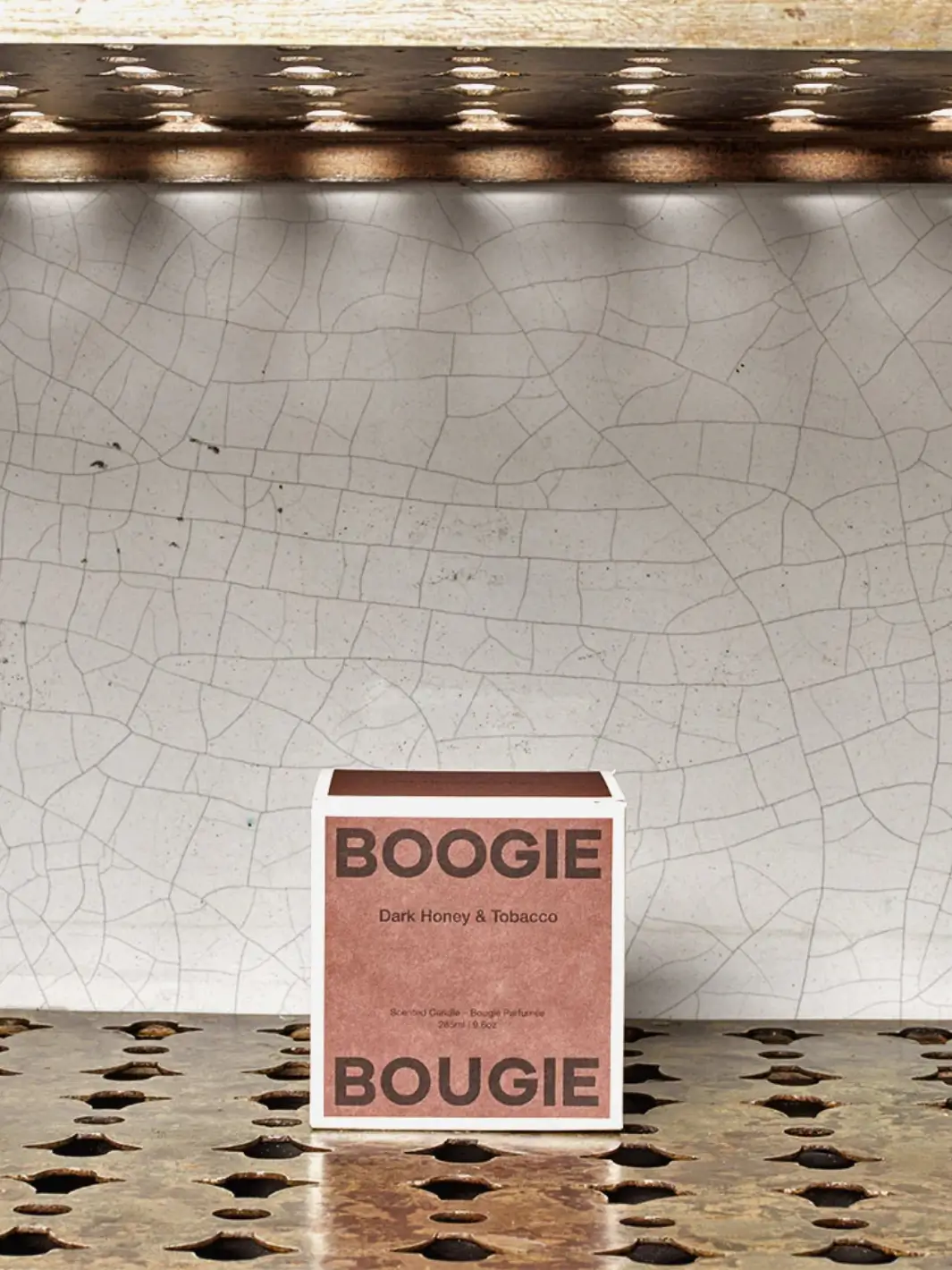 Dark Honey & Tobacco Candle - Image 5