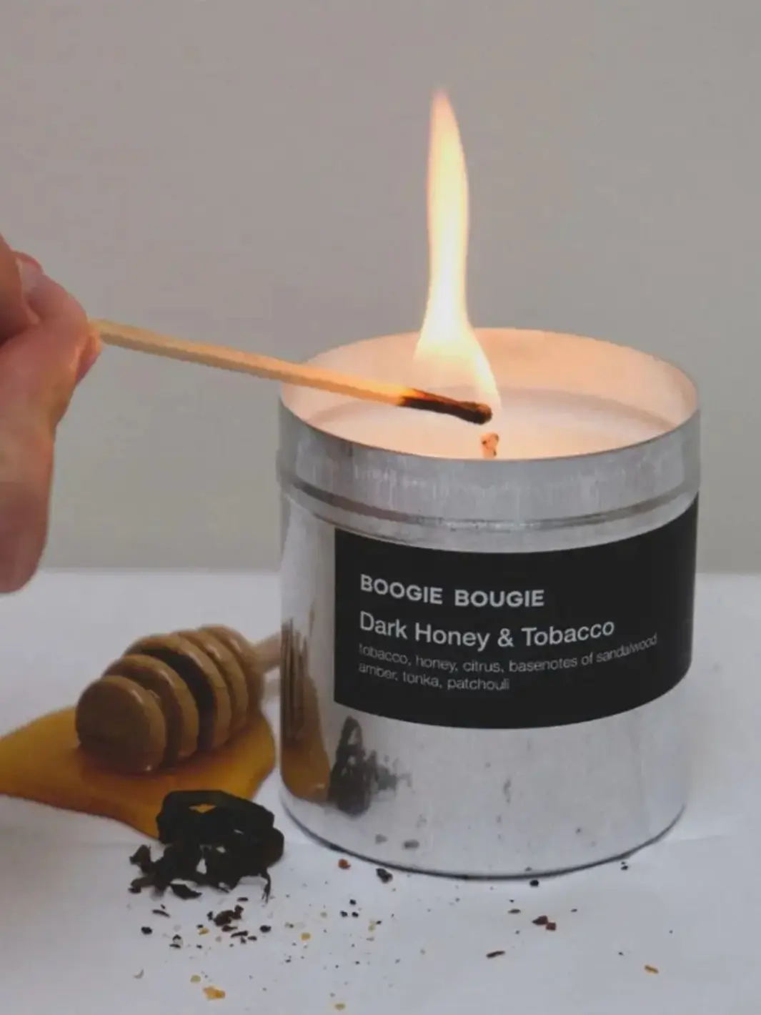 Dark Honey & Tobacco Candle - Image 6