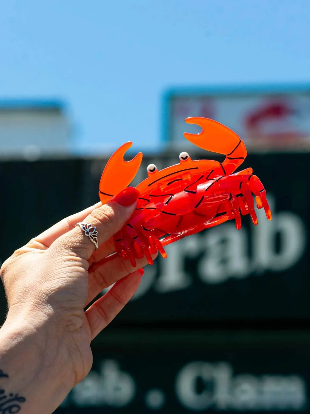 Large Crab Hair Claw Clip - Image 3