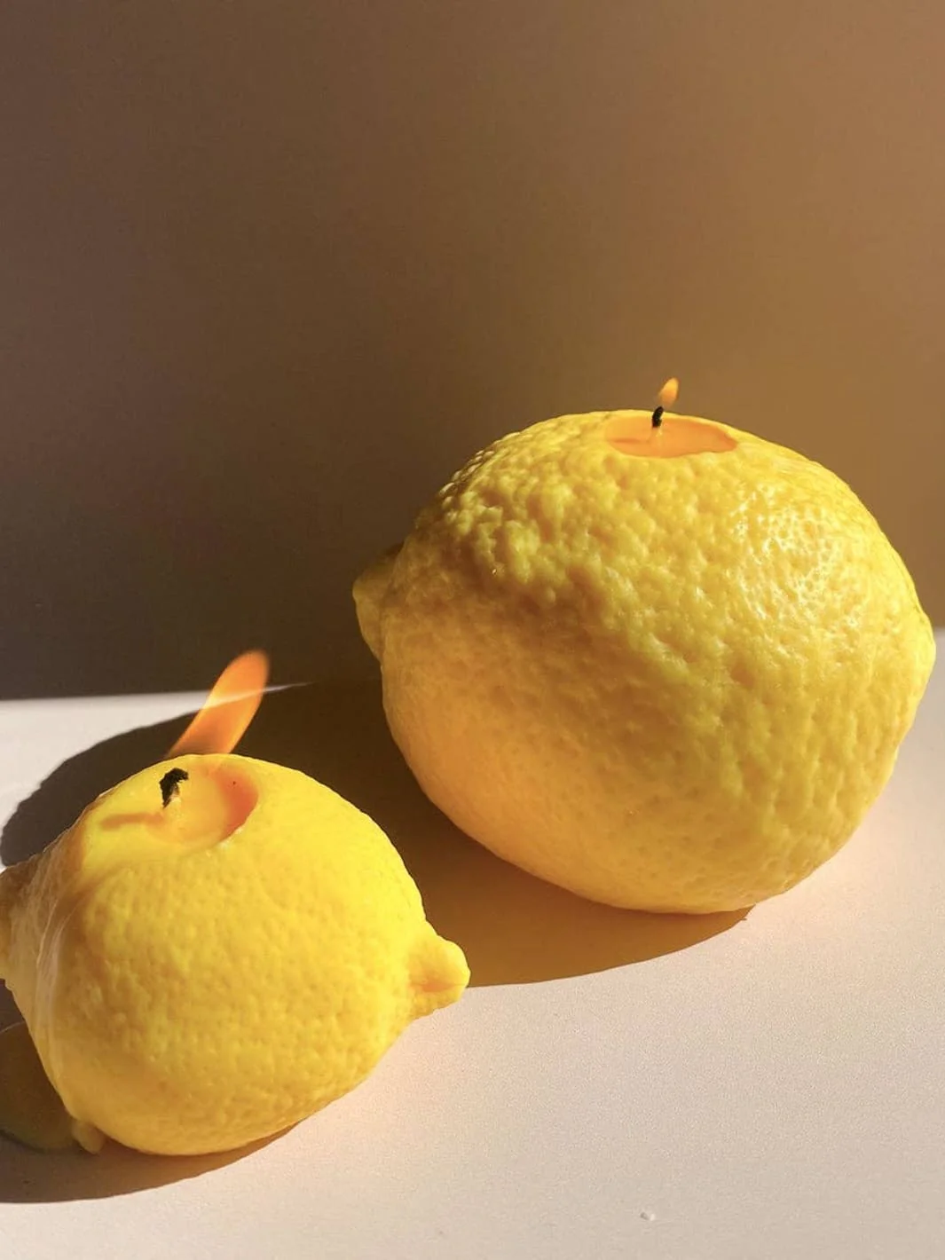 Large Lemon Candle - Image 3
