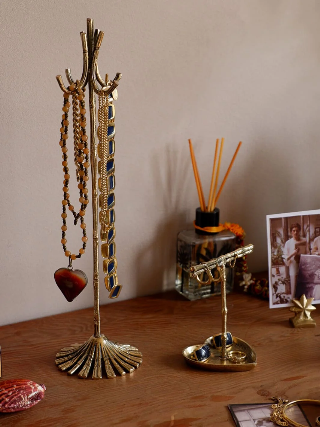 Lolita Bamboo Earring Holder - Image 5