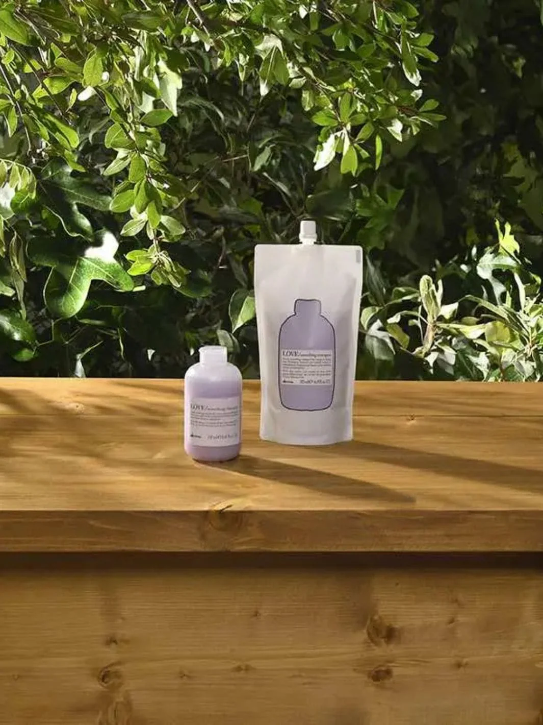 LOVE Smoothing Shampoo Refill - Image 3