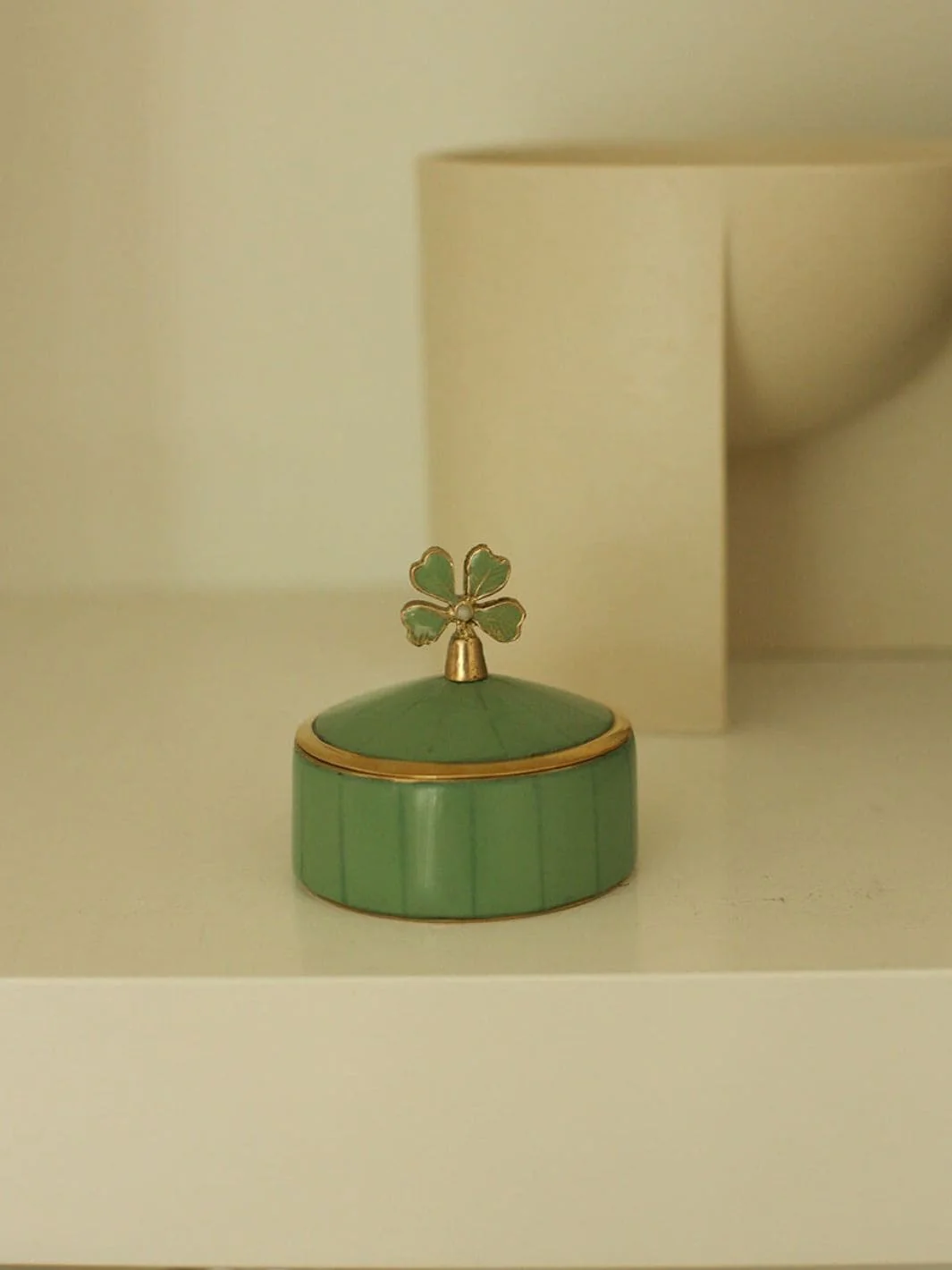 Lucky Clover Circus Box - Image 4