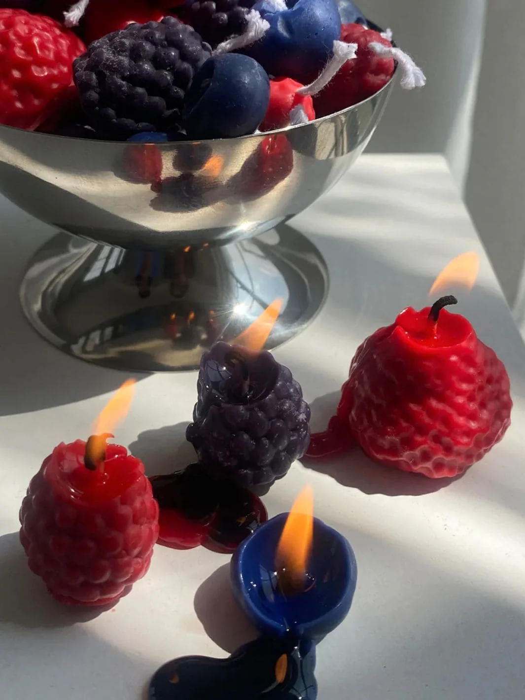 Mixed Berry Candles - 16 Pack - Image 6