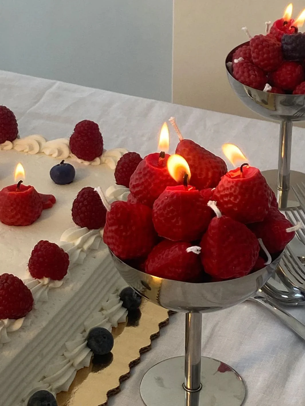 Mixed Berry Candles - 16 Pack - Image 7