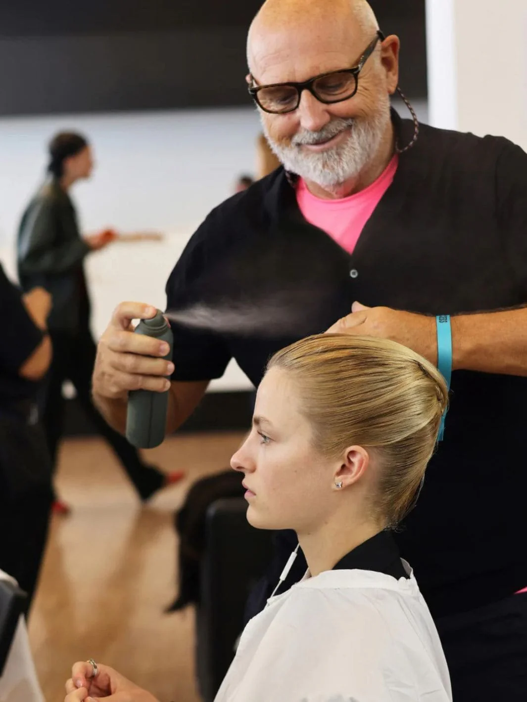 Modern Hairspray - Image 5