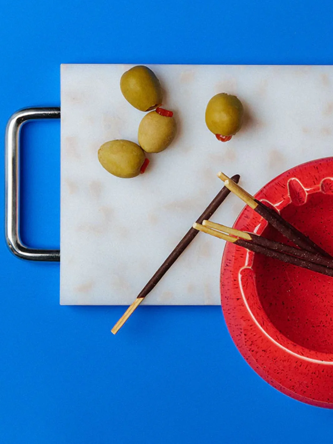 Small Gray/White Cutting Board - Image 2