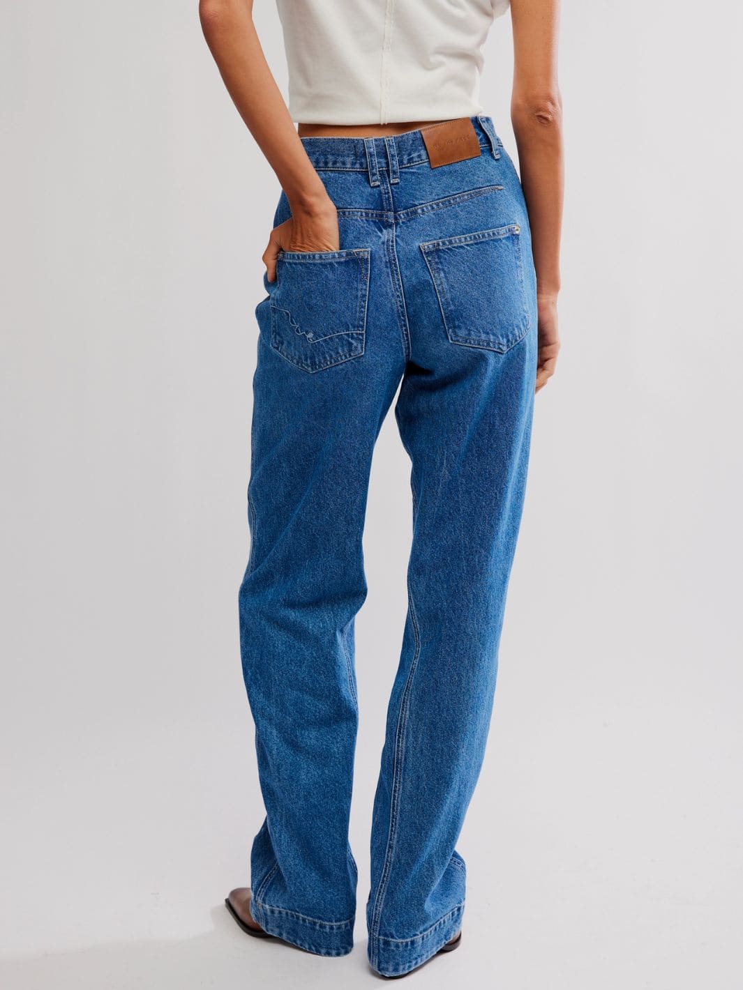 Stick Around Slim Curve Jeans - Stay For The Morning - Image 4