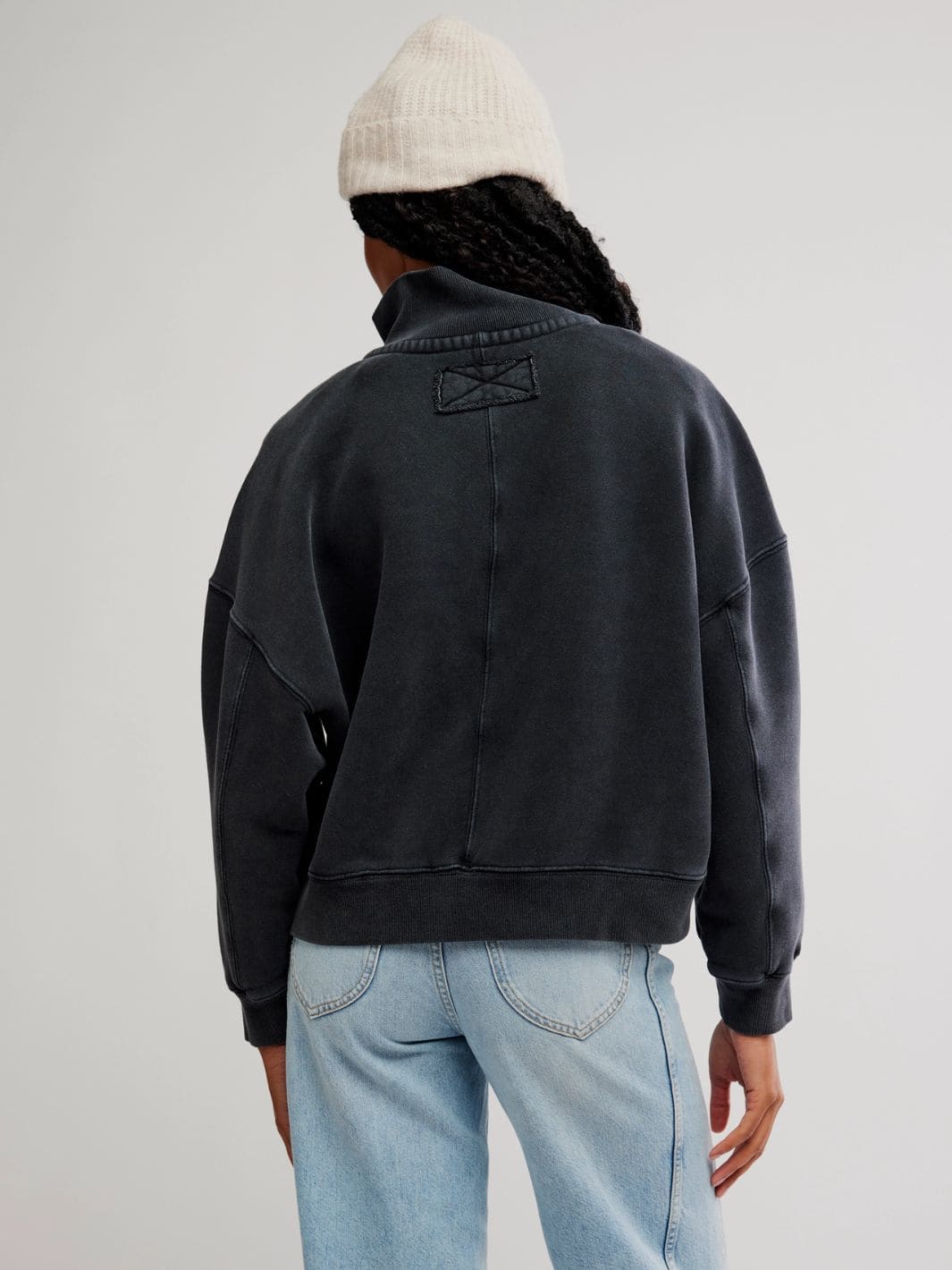 Timeless Pullover - Black - Image 3
