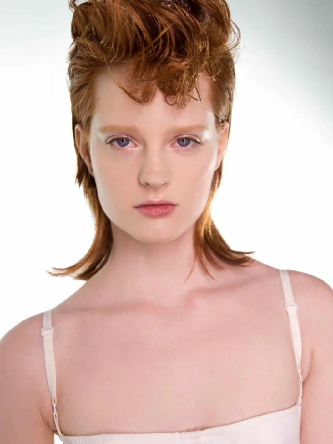 VICIOUS Strong Hold Flexible Hairspray - Image 2