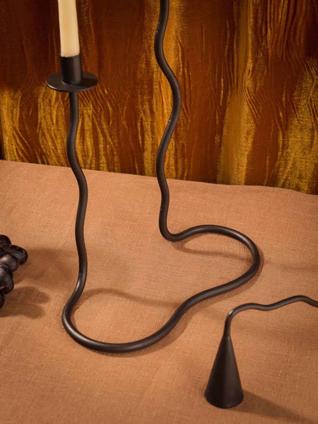 Waves Candleholder - Black - Image 3