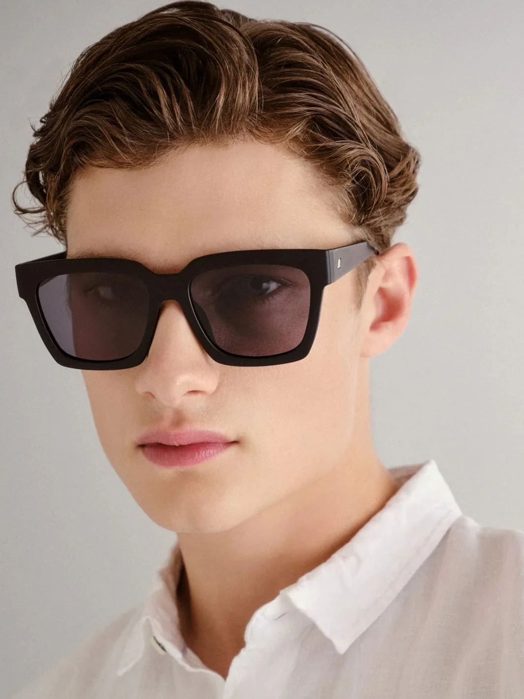 Weekend Riot - Matte Black Polarised - Image 2